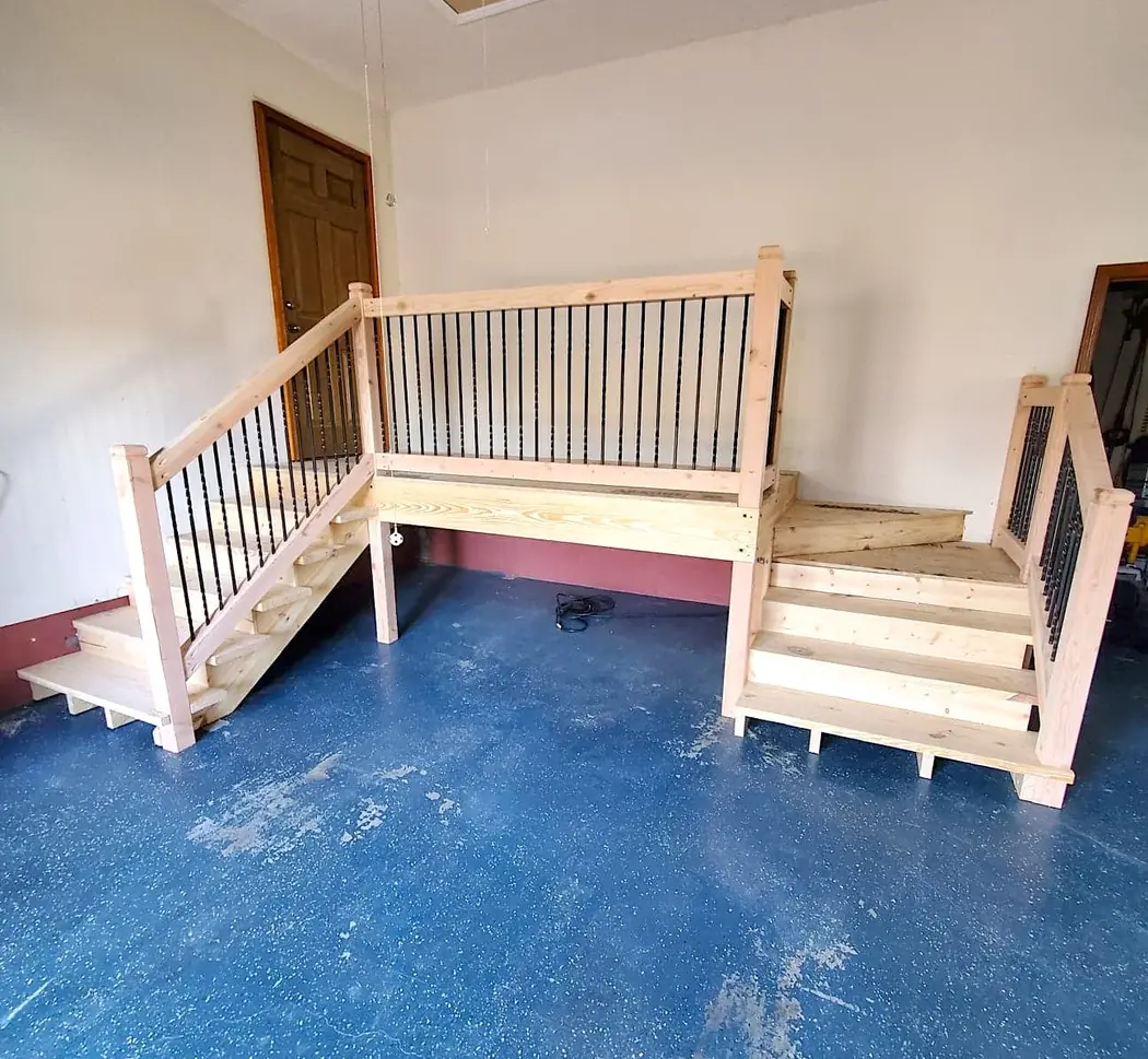 Garage landing and steps